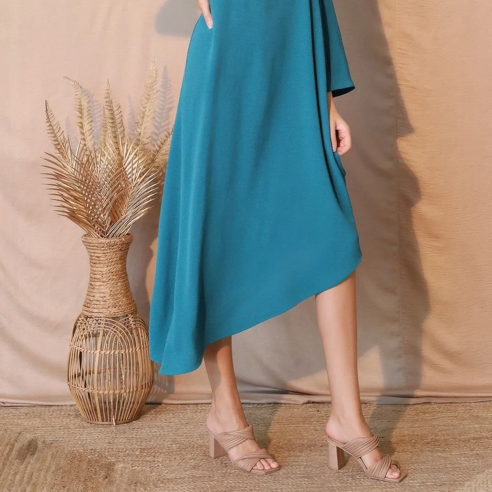 Matte Crepe One Sleeve Dress